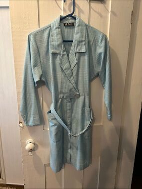 Light Blue vintage Women's dress with Belt